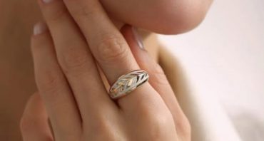 Descoperă eleganța inelului cu frunze!