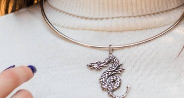 Подвеска @catrinjewelry.md в виде дракона