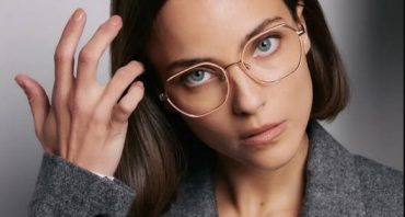 (Română) Charmant Titanium