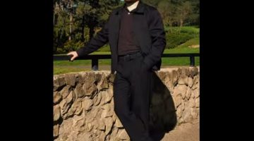 Un model simplu, comod și ușor de integrat în orice ținută. Un model simplu, comod și ușor de integrat în orice ținută.